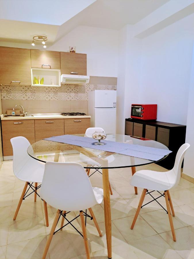 Tao Charming Apartment Taormina Exterior foto