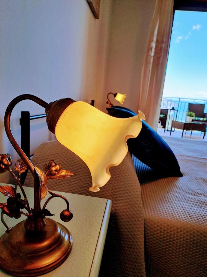 Tao Charming Apartment Taormina Exterior foto