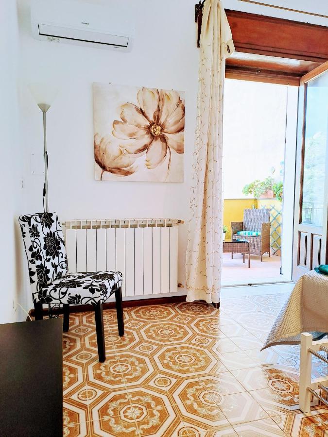 Tao Charming Apartment Taormina Exterior foto