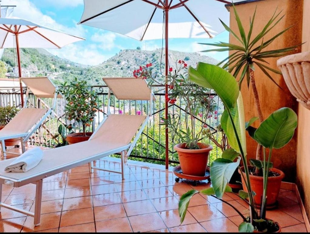 Tao Charming Apartment Taormina Cameră foto