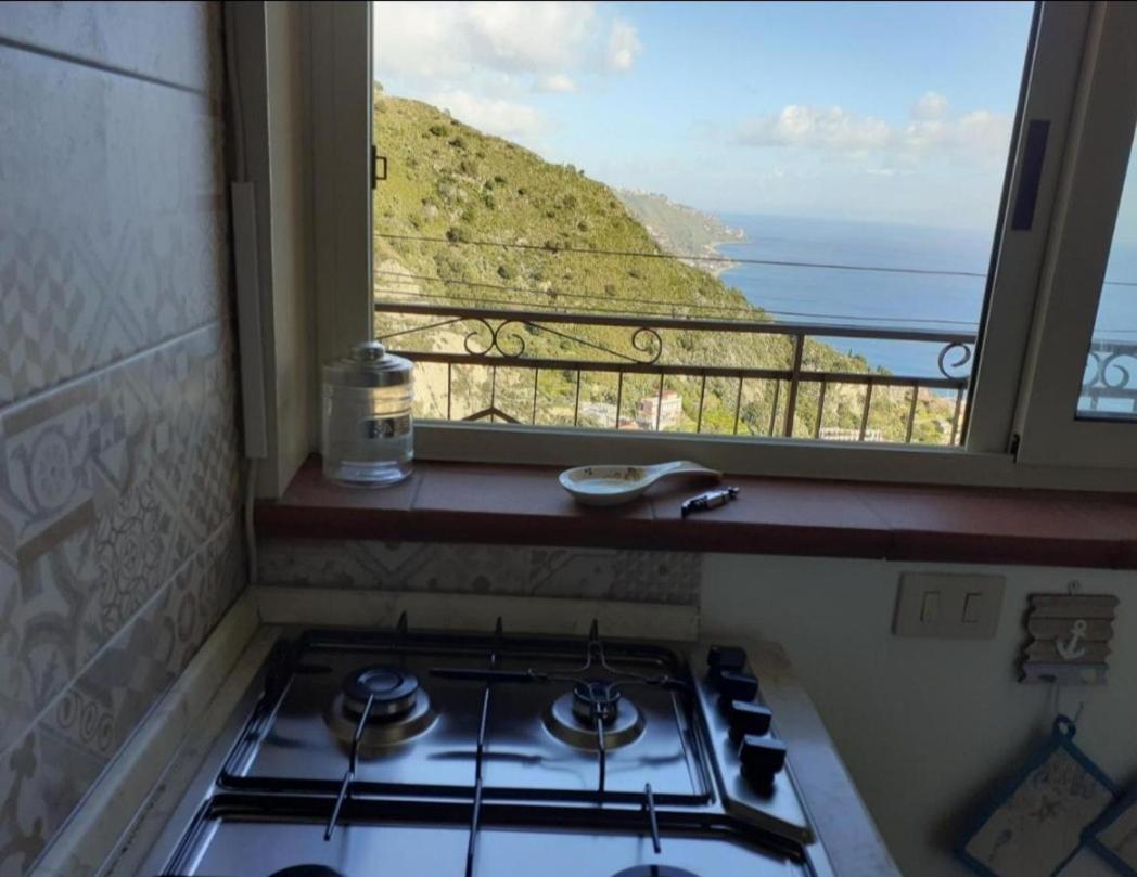 Tao Charming Apartment Taormina Cameră foto